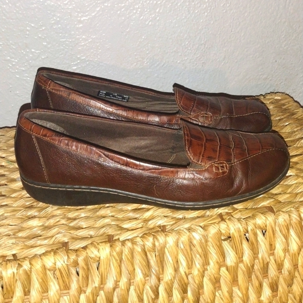 Clarks Bayu Q Brown Leather Loafers Gator Print 11